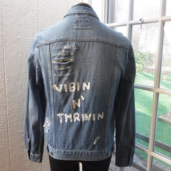 Forever 21 Button Up Blue Color Distressed Jean Jacket - Picture 5 of 6